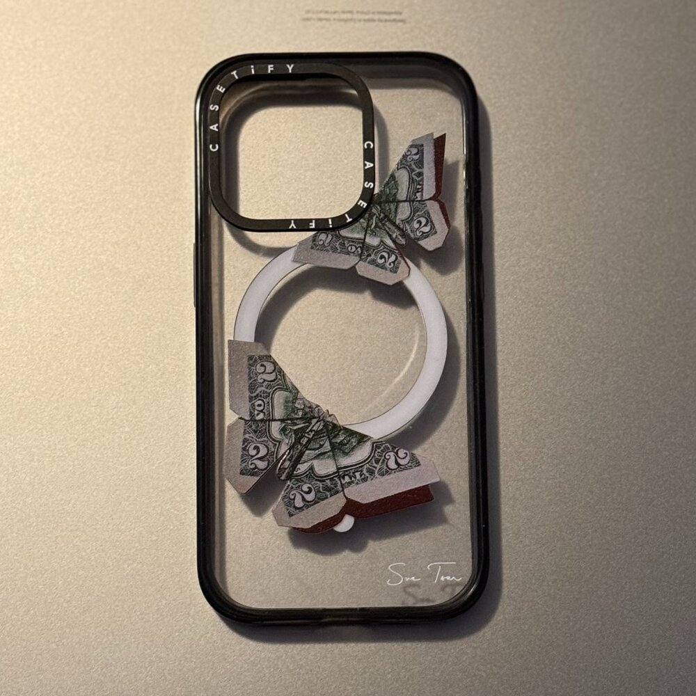 CASETIFY Impact case / iPhone 15 pro / 'MONEYFLY'